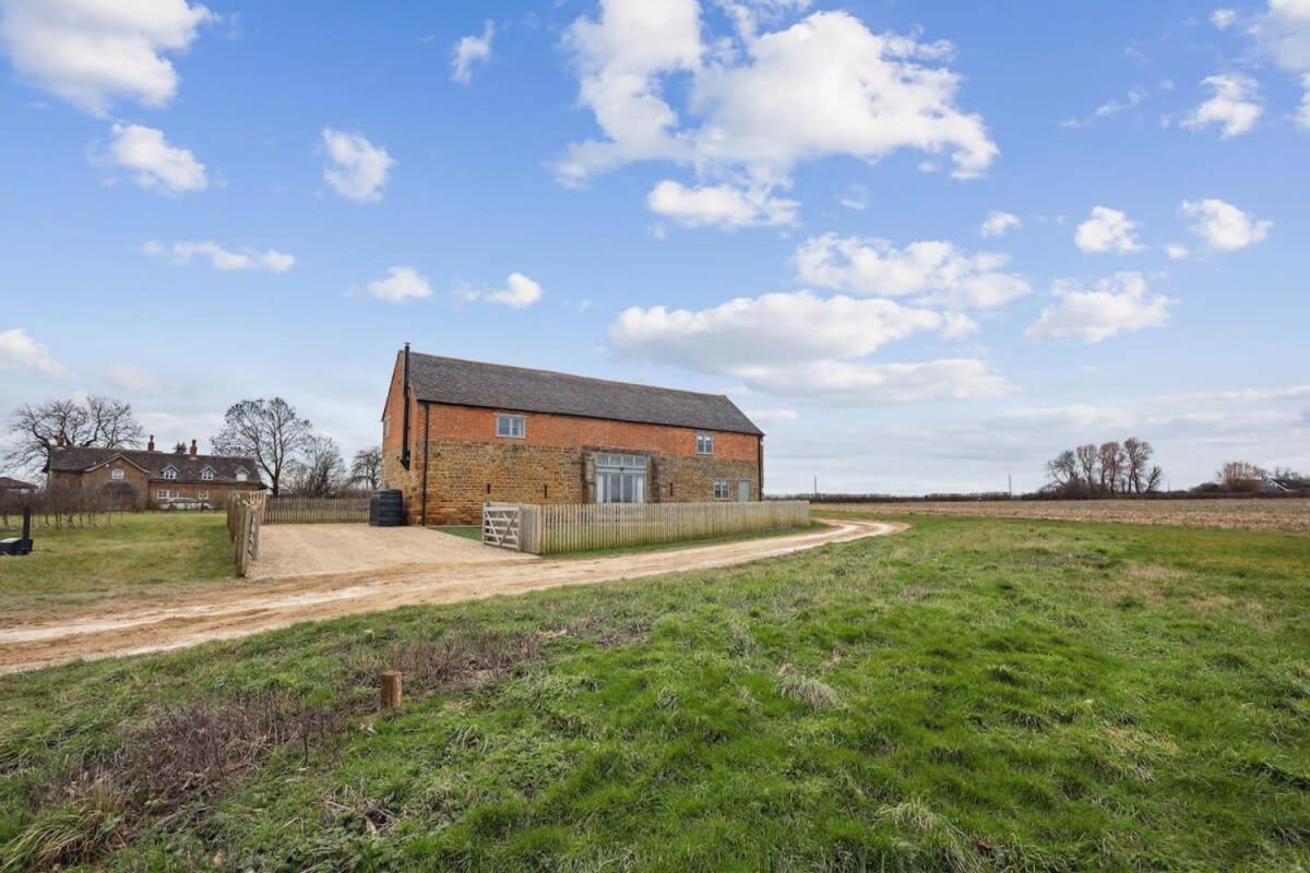 Sophie'S Barn - Hot Tub Packages Available Villa Market Harborough Buitenkant foto